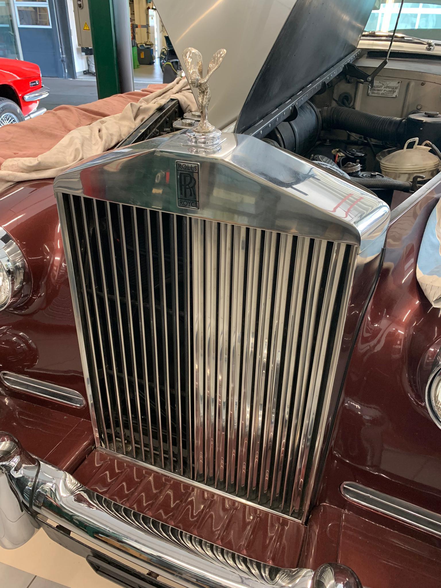 Rolls Royce Kühler